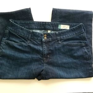 SOLD!⬇️💲GAP | Dark Washed Curvy Bowery Jean's Size 14R
